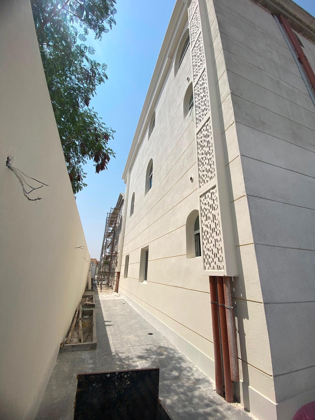 Building side elevation finishing